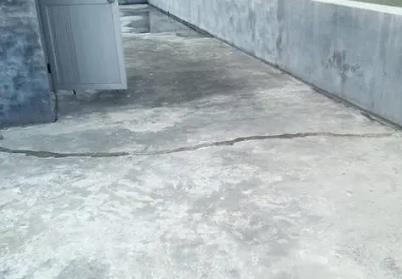 新吴楼顶漏水维修公司分享下如何解决卫生间隐蔽部位漏水的问题?